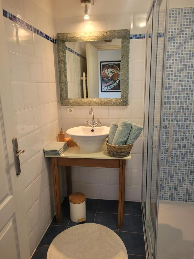 Chez Catharina Oldtimer B&B Levoncourt  エクステリア 写真