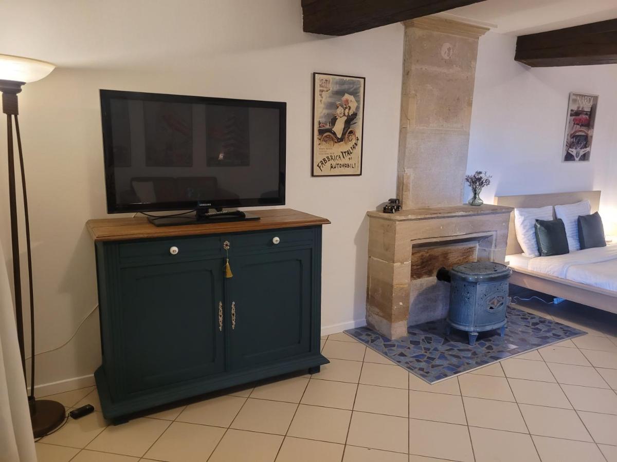 Chez Catharina Oldtimer B&B Levoncourt  エクステリア 写真