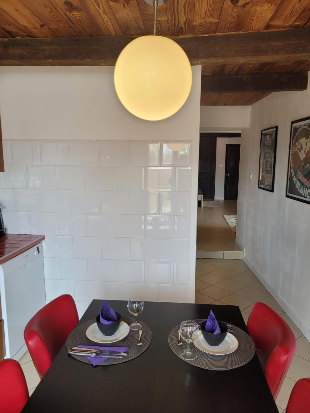 Chez Catharina Oldtimer B&B Levoncourt  部屋 写真